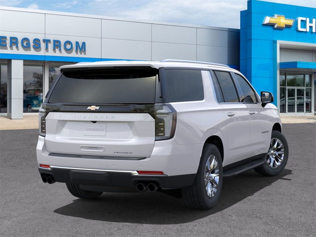 2025 Chevrolet Suburban Premier Green Bay WI