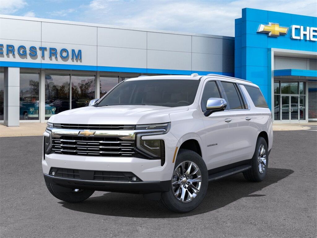 2025 Chevrolet Suburban Premier Green Bay WI
