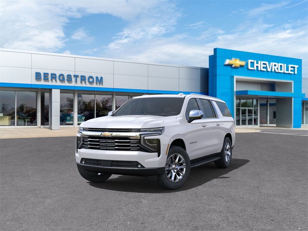 2025 Chevrolet Suburban Premier Green Bay WI
