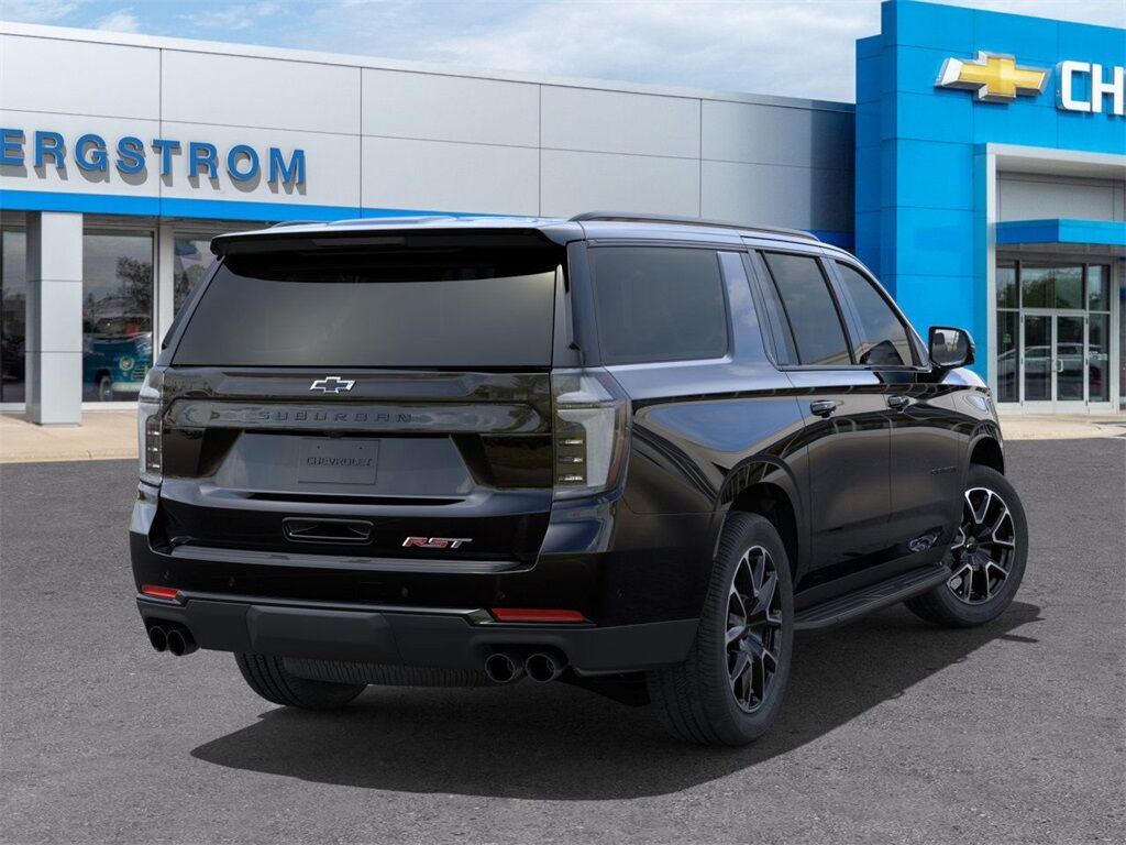 2025 Chevrolet Suburban RST Green Bay WI