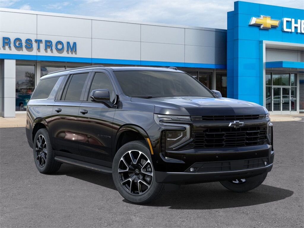 2025 Chevrolet Suburban RST Green Bay WI