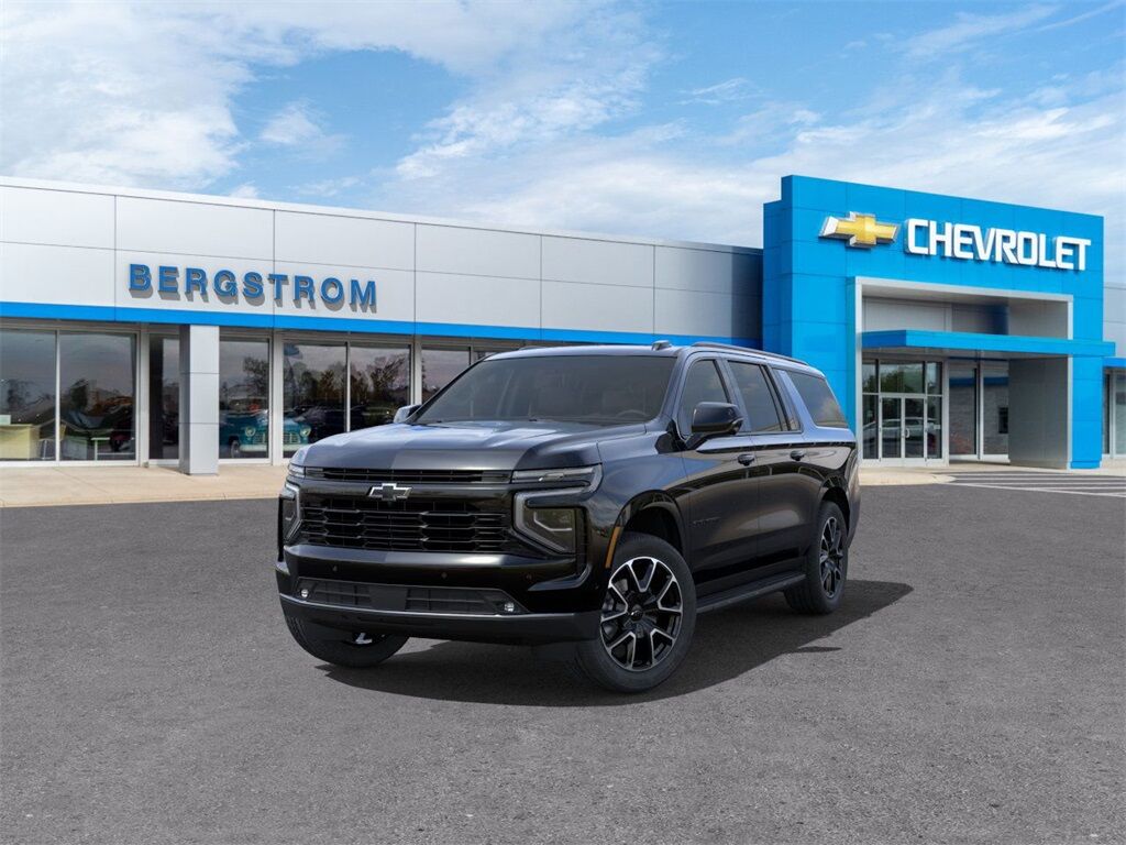 2025 Chevrolet Suburban RST Green Bay WI
