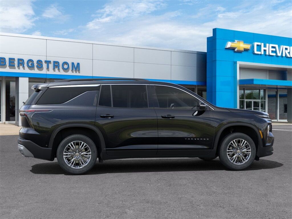 2025 Chevrolet Traverse LT Green Bay WI