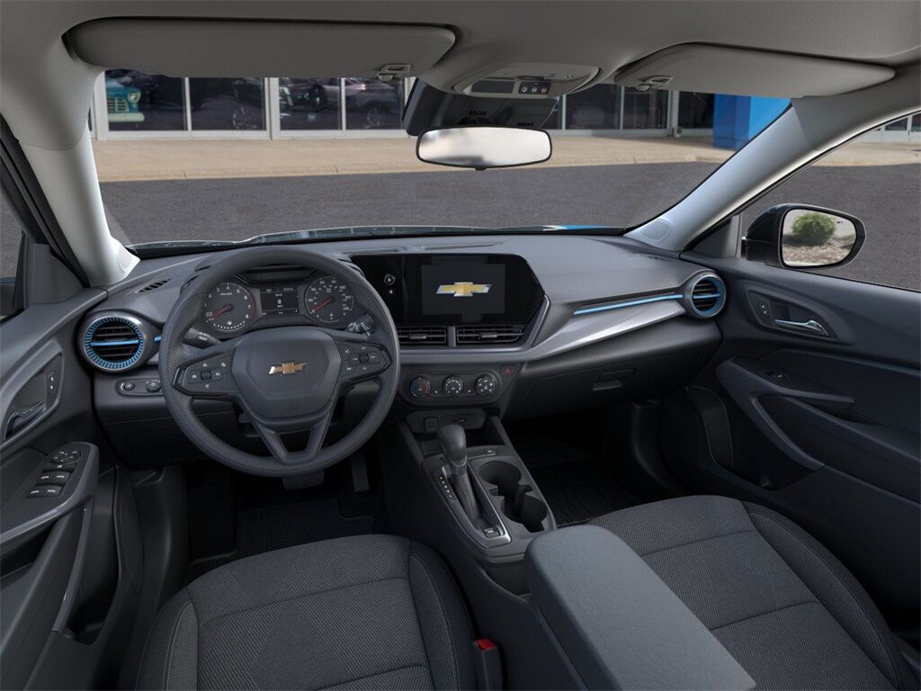 2025 Chevrolet Trax LS Green Bay WI