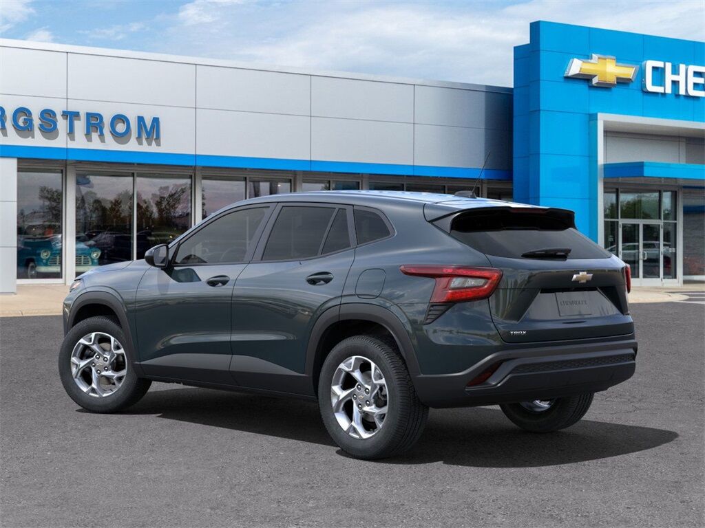 2025 Chevrolet Trax LS Green Bay WI