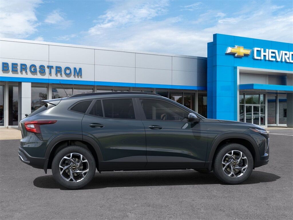 2025 Chevrolet Trax LT Green Bay WI