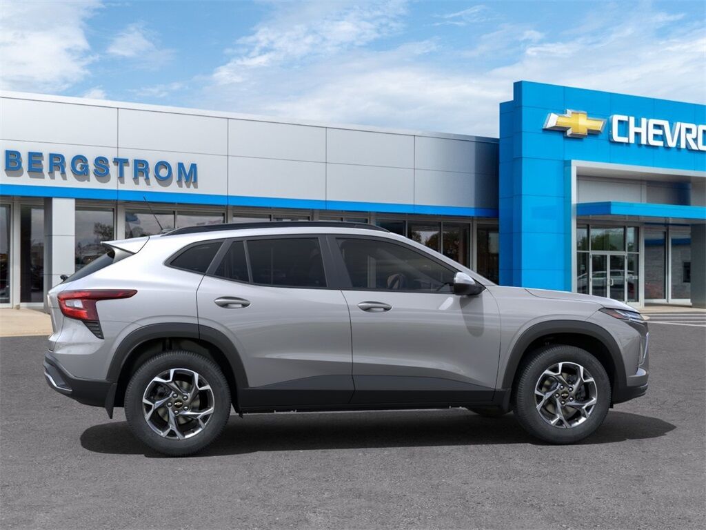 2025 Chevrolet Trax LT Green Bay WI