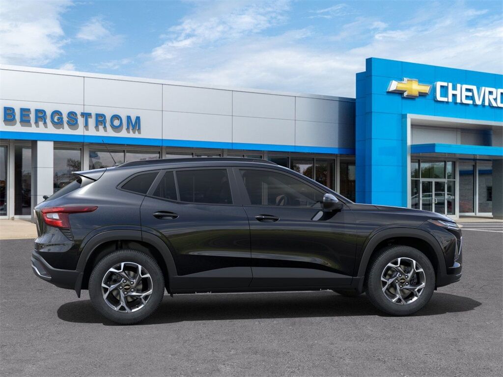 2025 Chevrolet Trax LT Green Bay WI