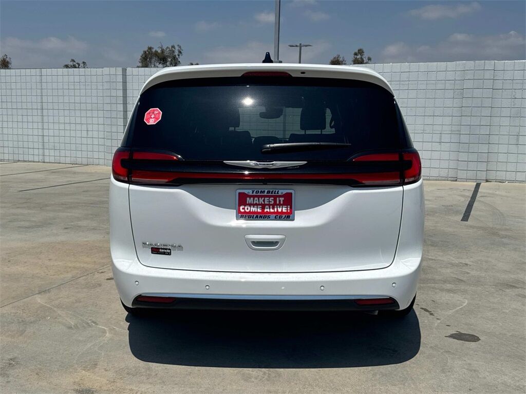 2025 Chrysler Pacifica Quincy MA