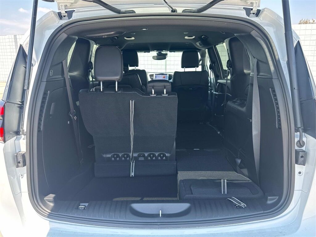 2025 Chrysler Pacifica Quincy MA