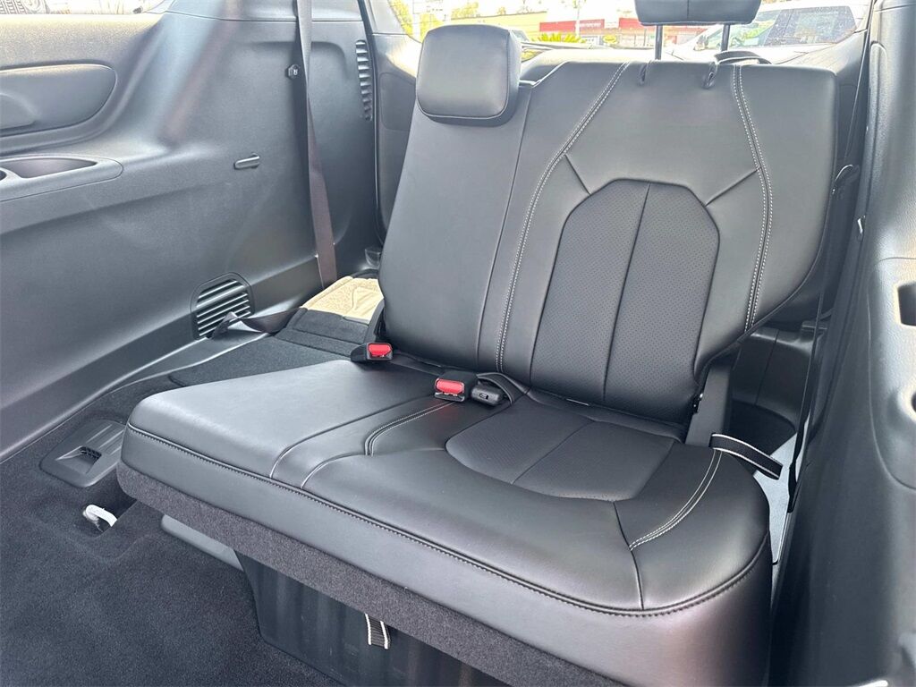 2025 Chrysler Pacifica Quincy MA