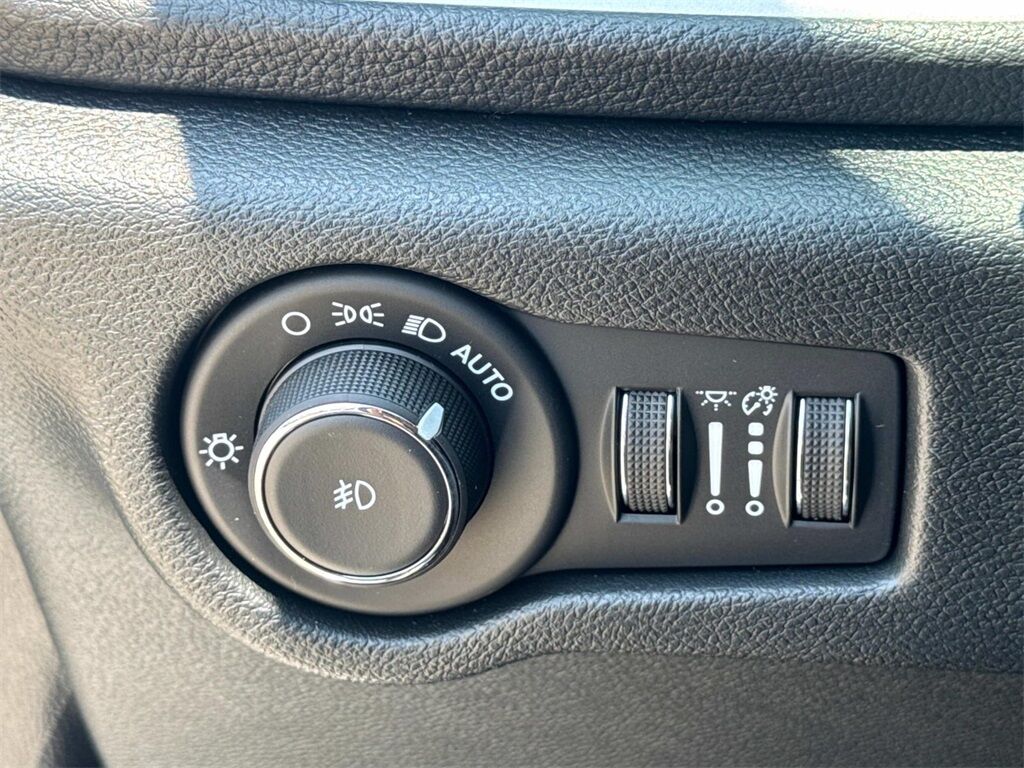 2025 Chrysler Pacifica Quincy MA