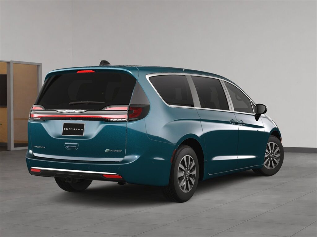 2025 Chrysler Pacifica Hybrid Select Kenosha WI