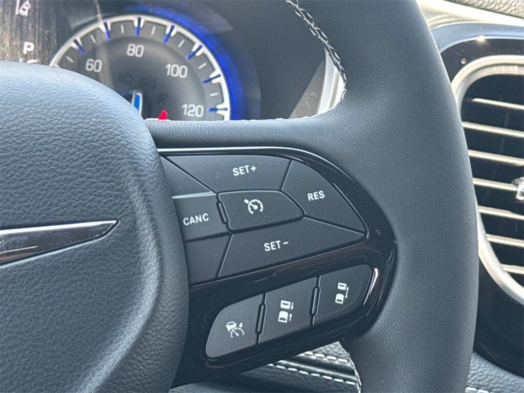 2025 Chrysler Pacifica Limited Quincy MA