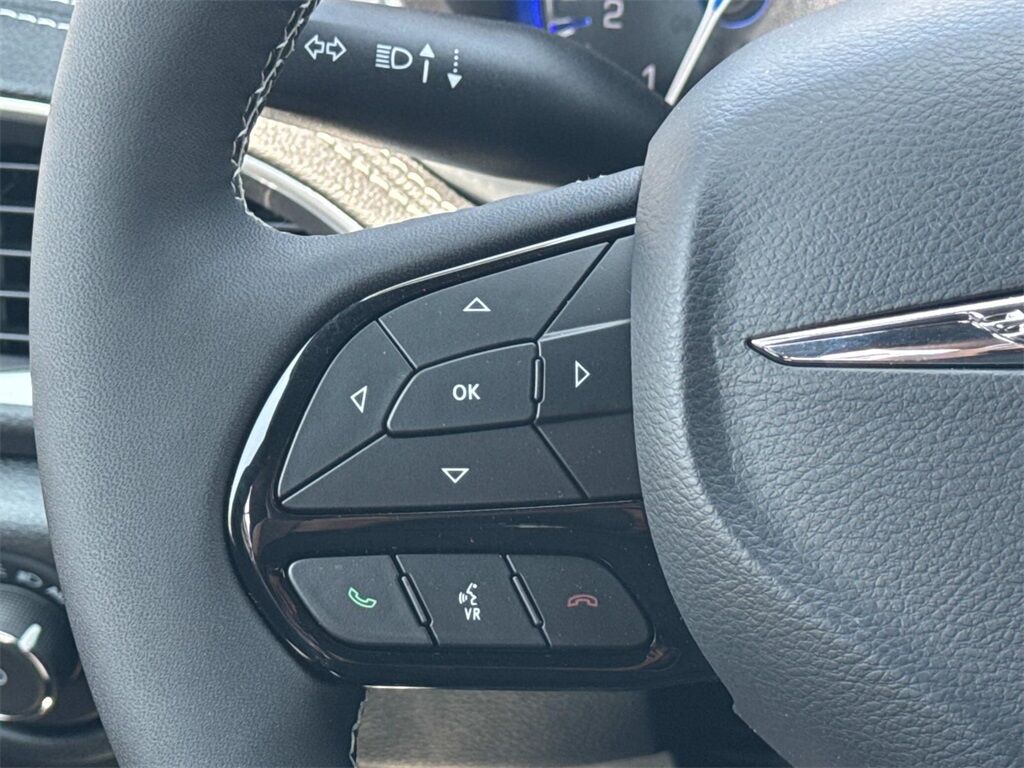 2025 Chrysler Pacifica Limited Quincy MA