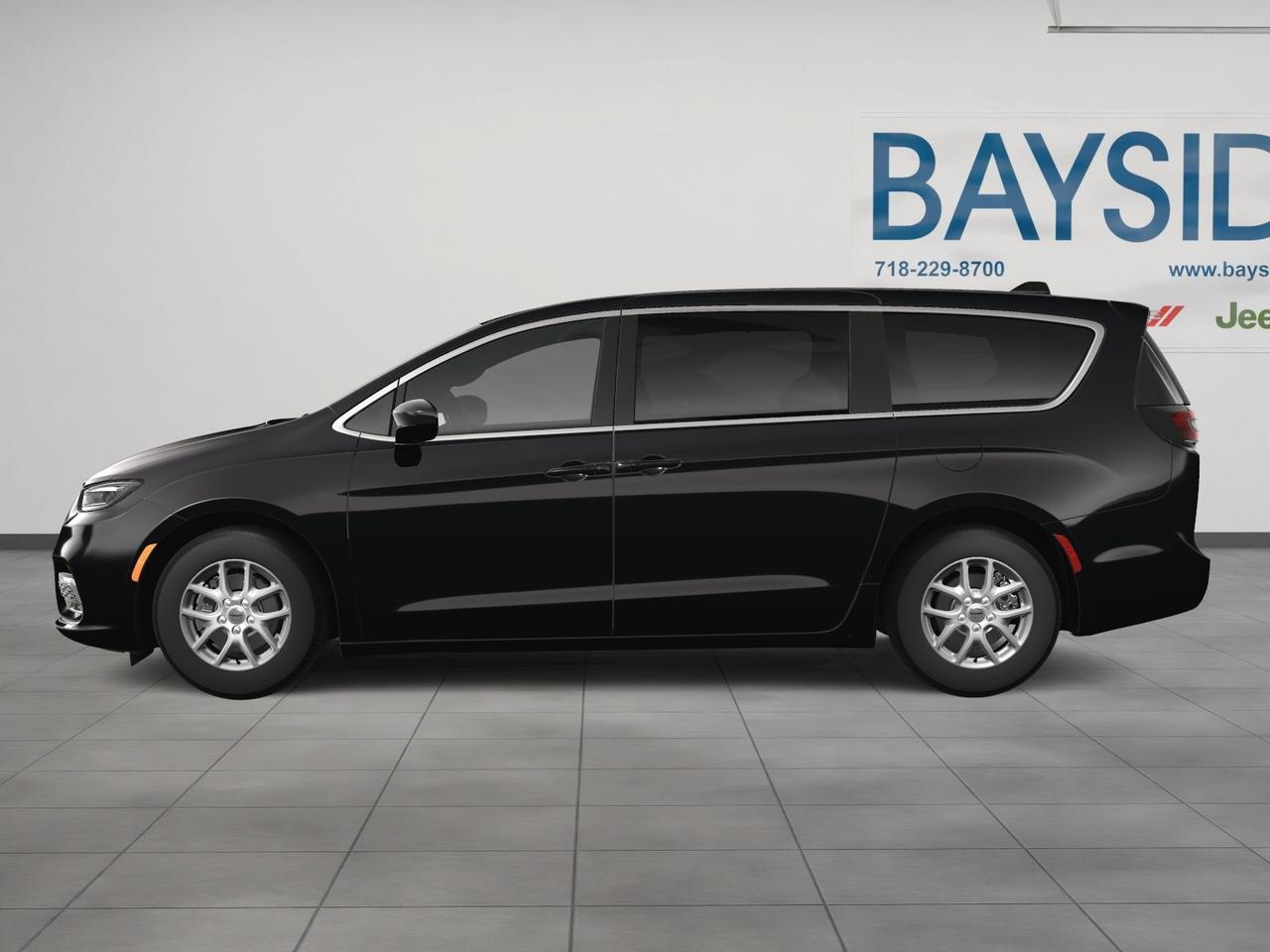 2025 Chrysler Pacifica Select Bayside NY