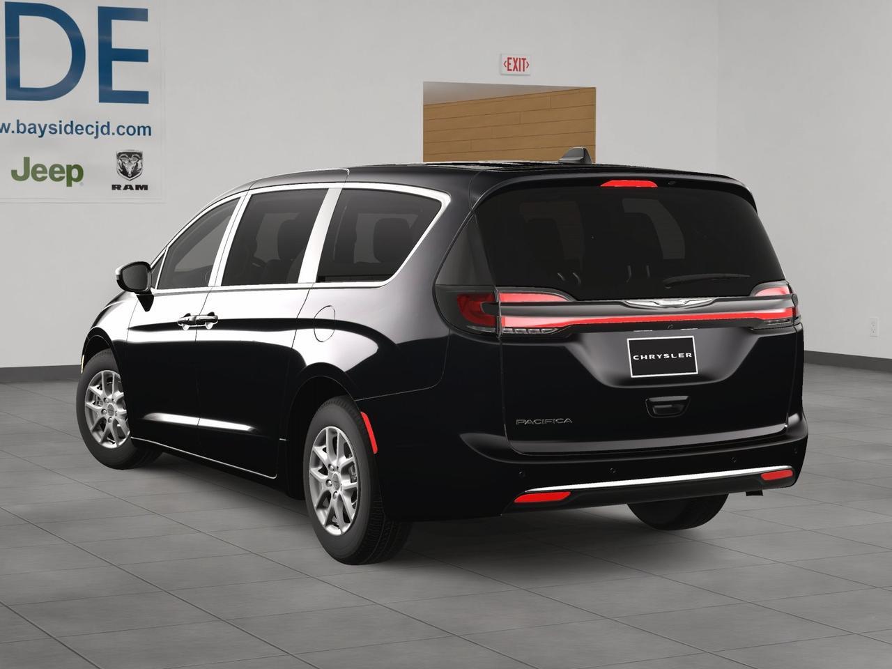 2025 Chrysler Pacifica Select Bayside NY
