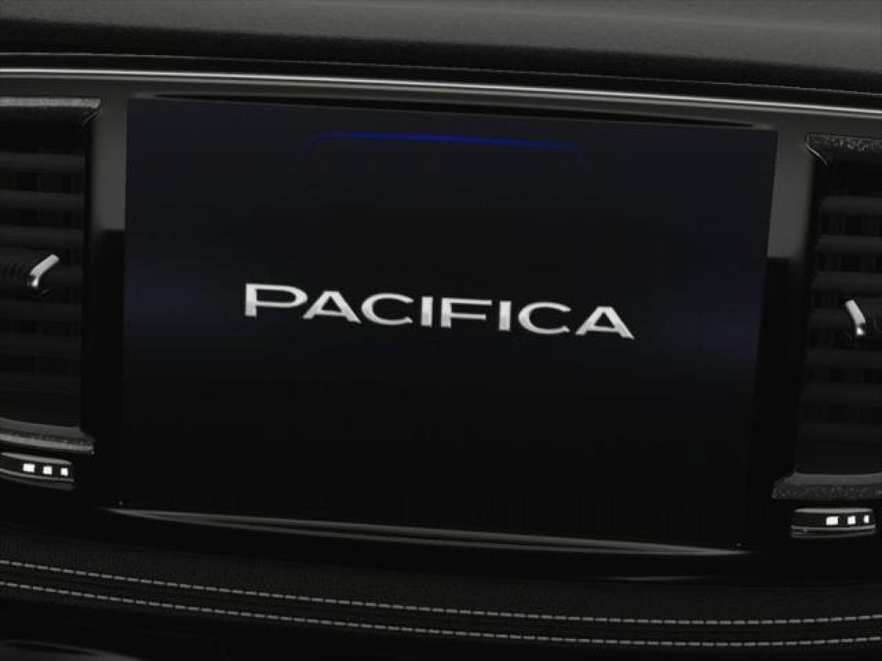 2025 Chrysler Pacifica Select Bayside NY