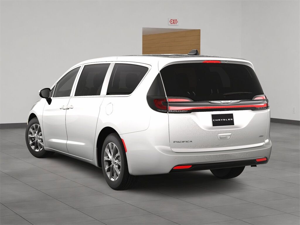 2025 Chrysler Pacifica select Racine WI