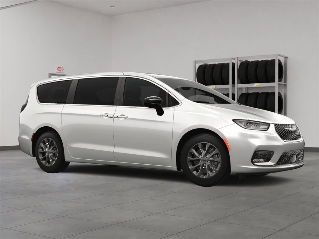 2025 Chrysler Pacifica select Racine WI