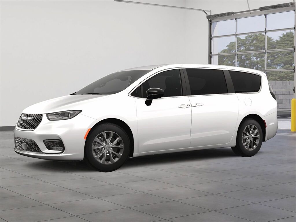 2025 Chrysler Pacifica select Racine WI