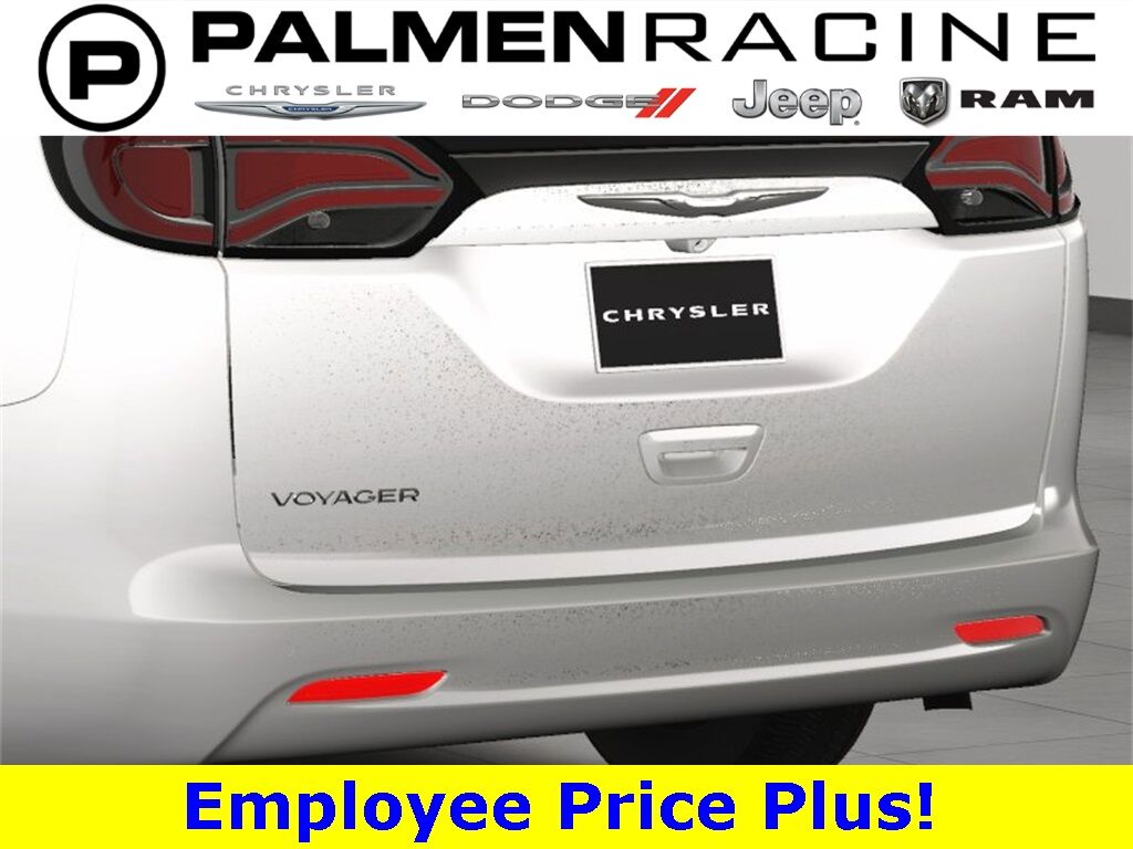 2025 Chrysler Voyager LX Racine WI