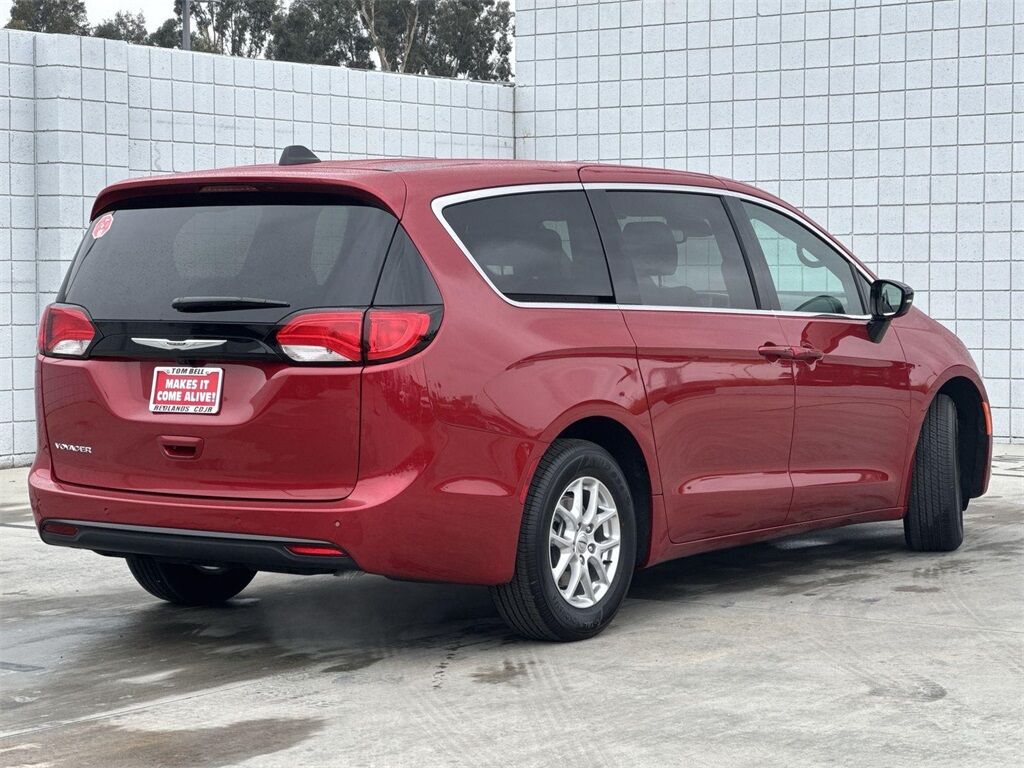 2025 Chrysler Voyager LX Quincy MA