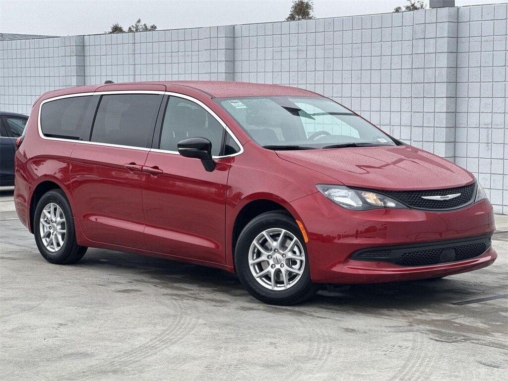 2025 Chrysler Voyager LX Quincy MA