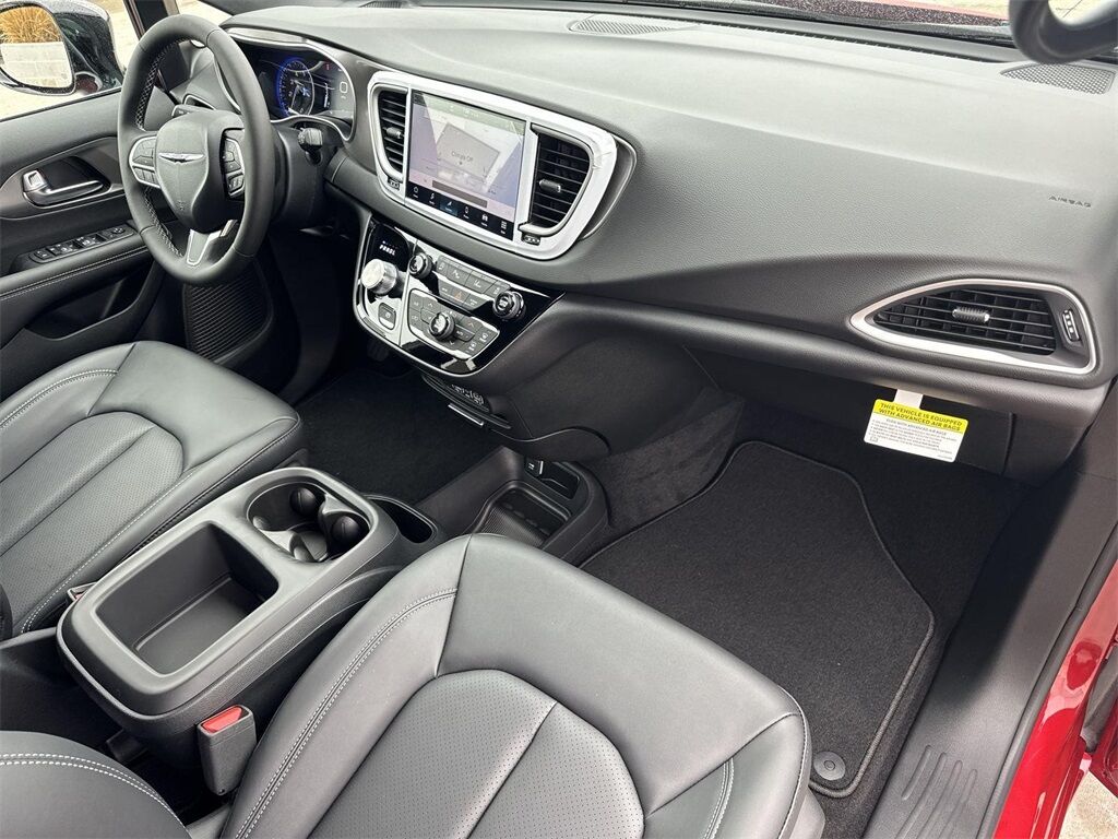 2025 Chrysler Voyager LX Quincy MA