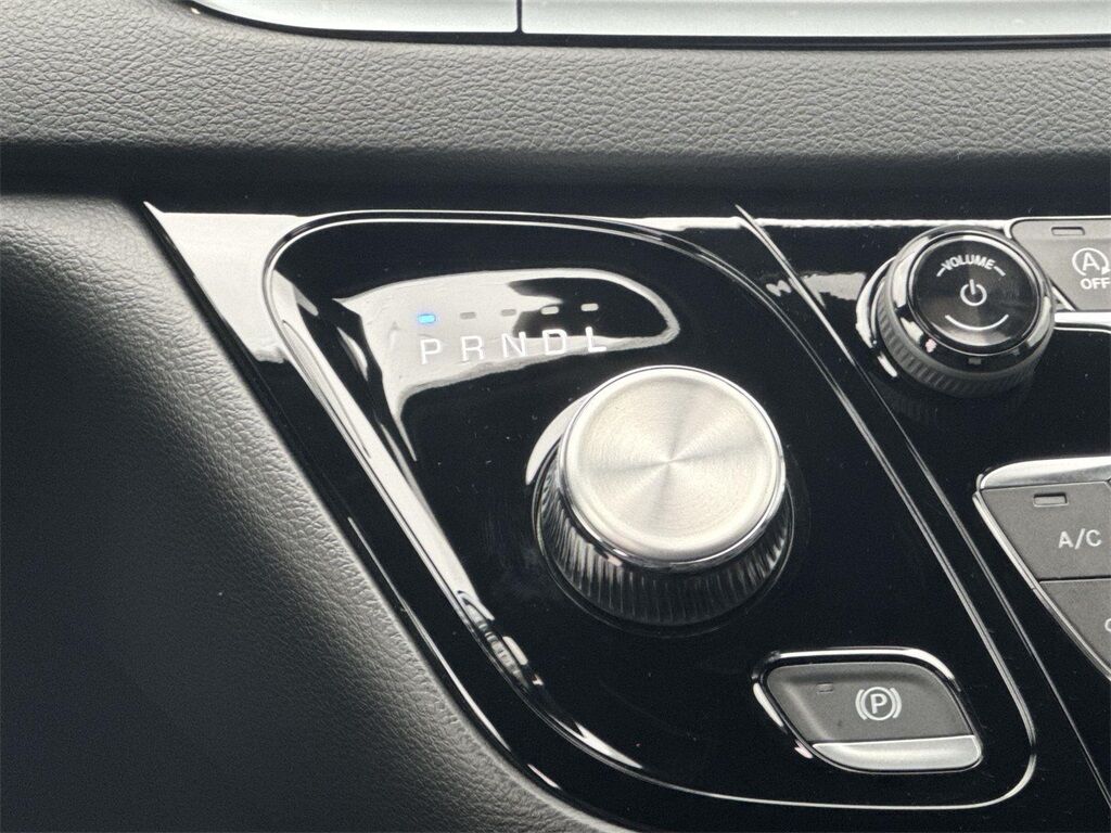 2025 Chrysler Voyager LX Quincy MA