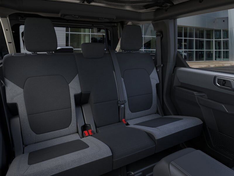 2025 Ford Bronco Base Green Bay WI