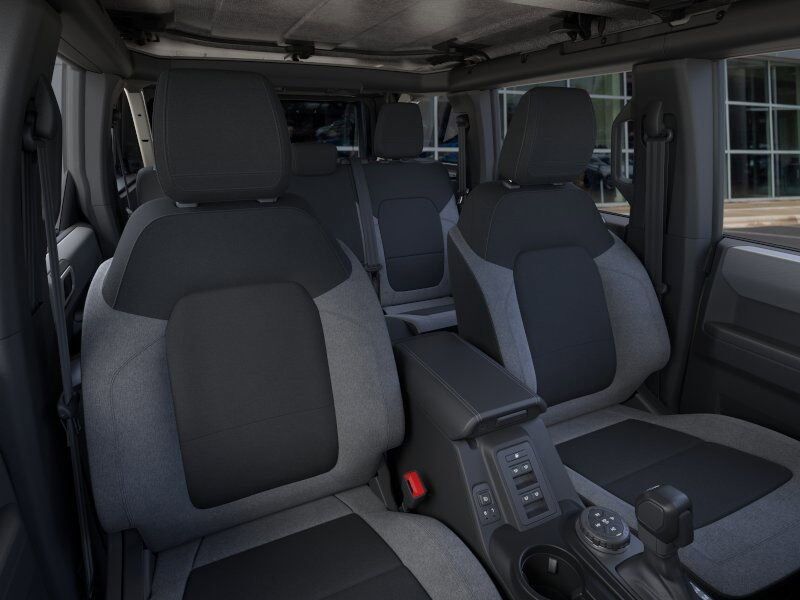 2025 Ford Bronco Base Green Bay WI