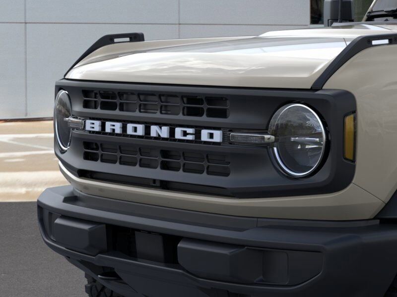 2025 Ford Bronco Base Green Bay WI