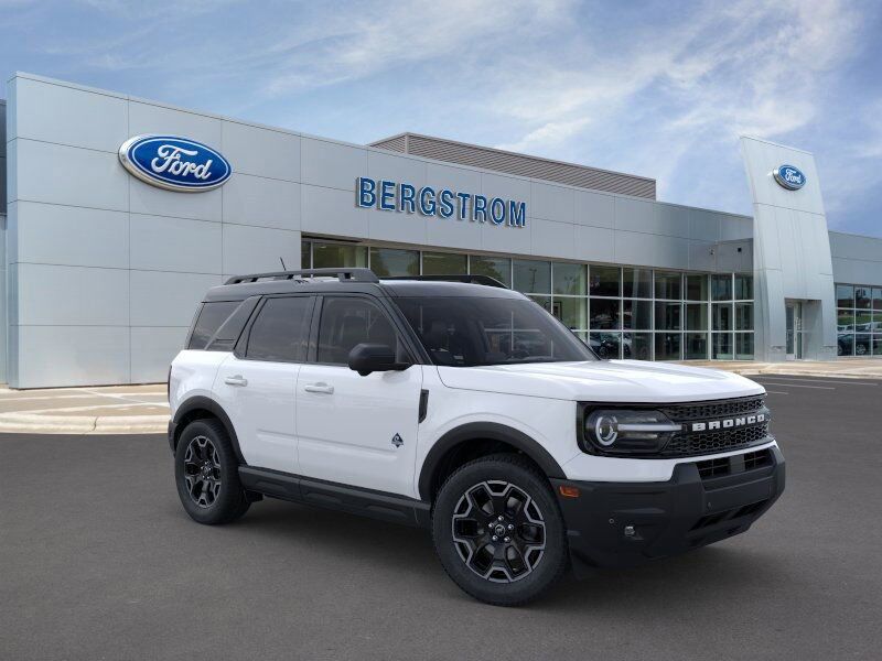 2025 Ford Bronco Sport Outer Banks Green Bay WI
