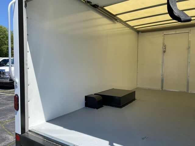 2025 Ford E-350SD Base Green Bay WI