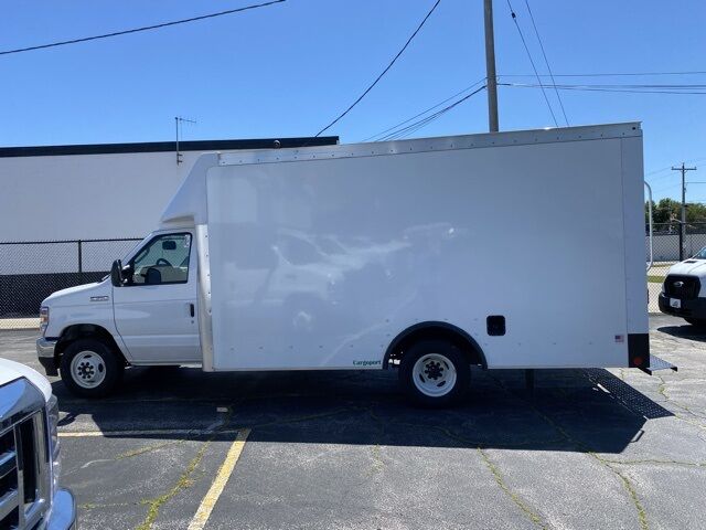 2025 Ford E-350SD Base Green Bay WI