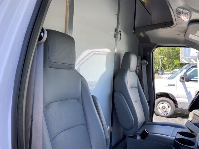 2025 Ford E-350SD Base Green Bay WI