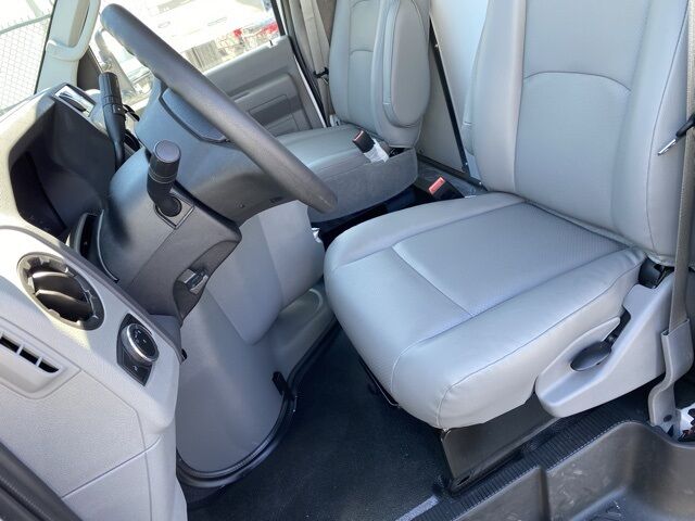 2025 Ford E-350SD Base Green Bay WI