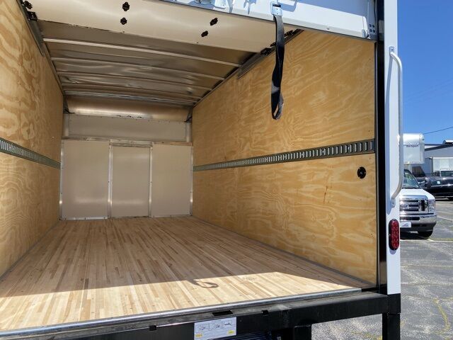 2025 Ford E-350SD Base Green Bay WI