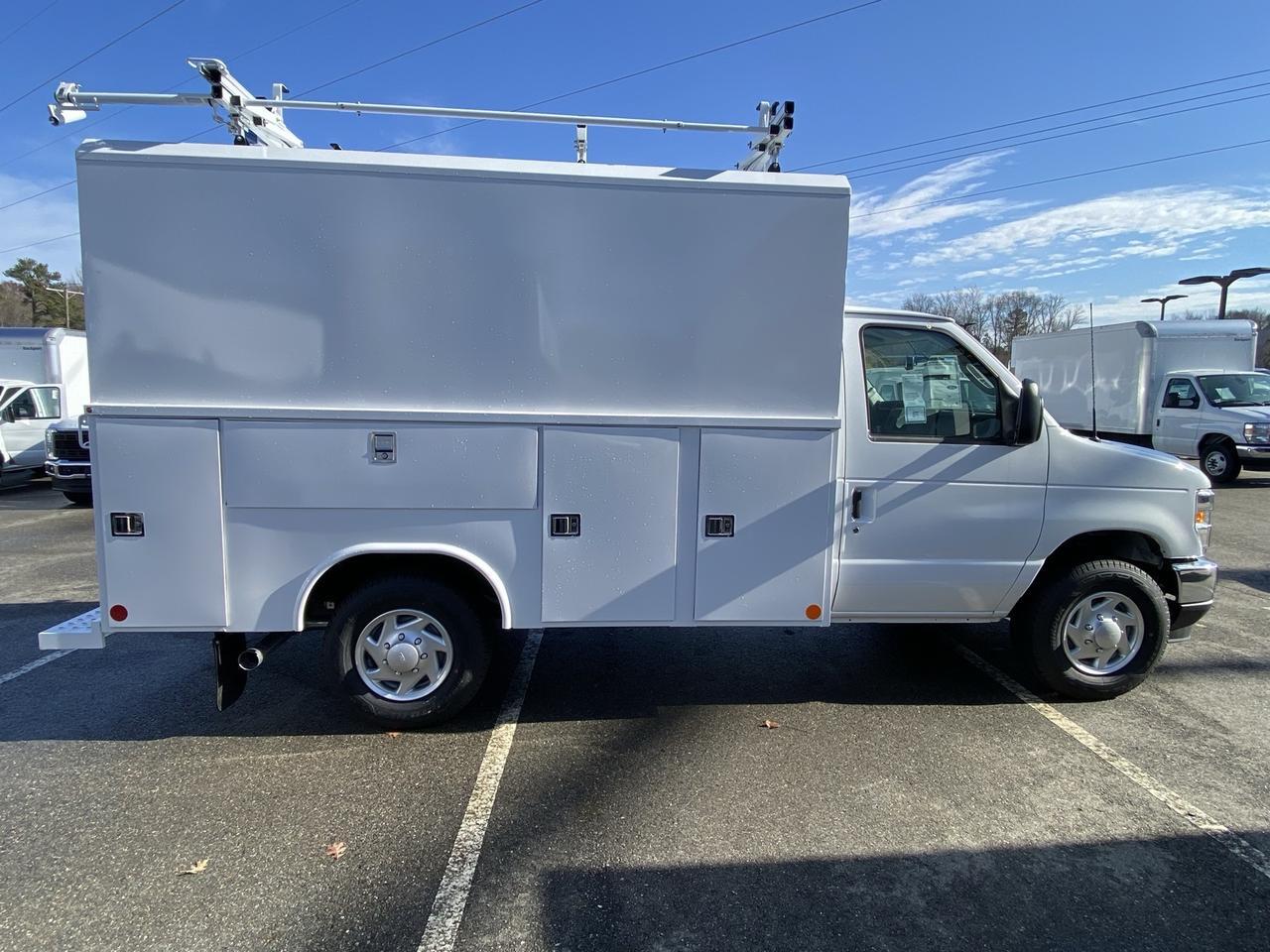 2025 Ford E-350SD Base Ashland VA