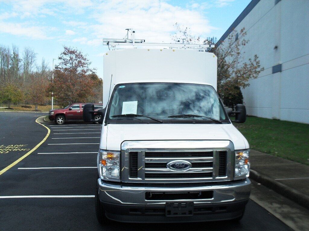 2025 Ford E-350SD Base