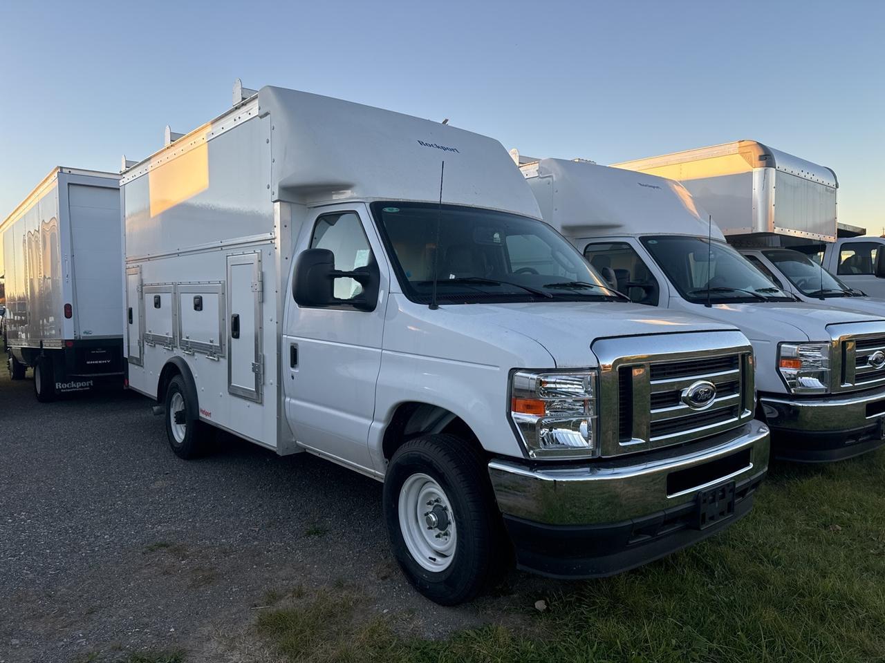 2025 Ford E-350SD Base