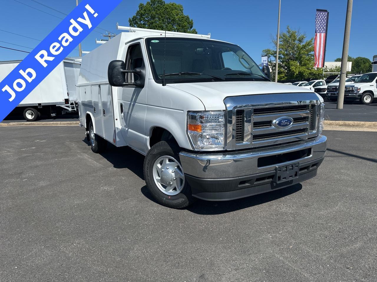 2025 Ford E-350SD Base