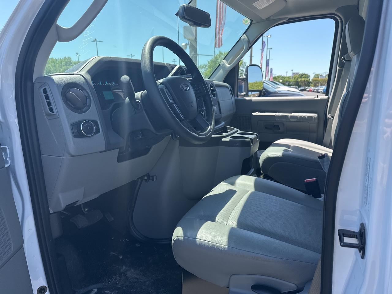 2025 Ford E-350SD Base Richmond VA
