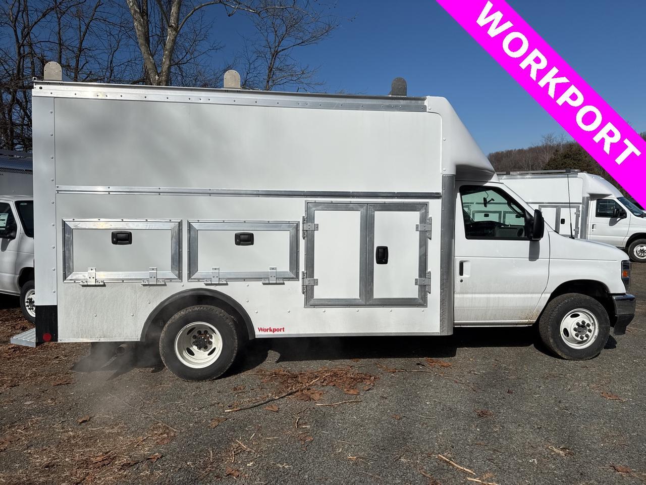 2025 Ford E-350SD Base Warrenton VA