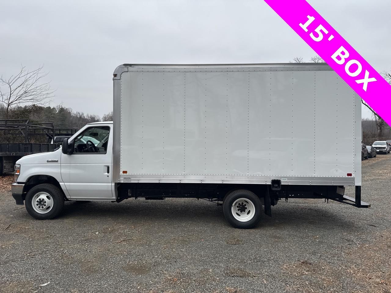 2025 Ford E-350SD Base Warrenton VA