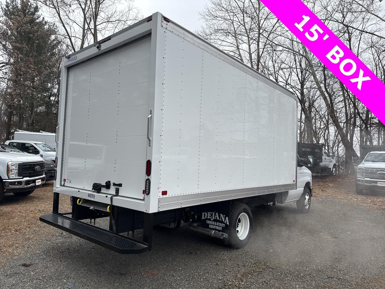 2025 Ford E-350SD Base Warrenton VA