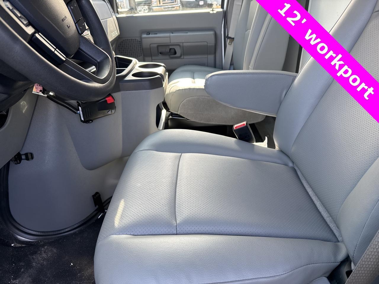 2025 Ford E-350SD Base Warrenton VA