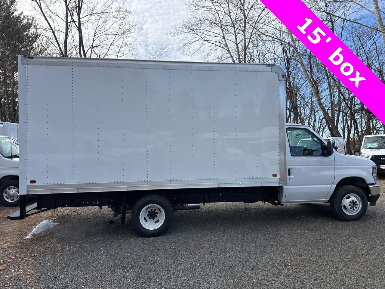 2025 Ford E-350SD Base Warrenton VA