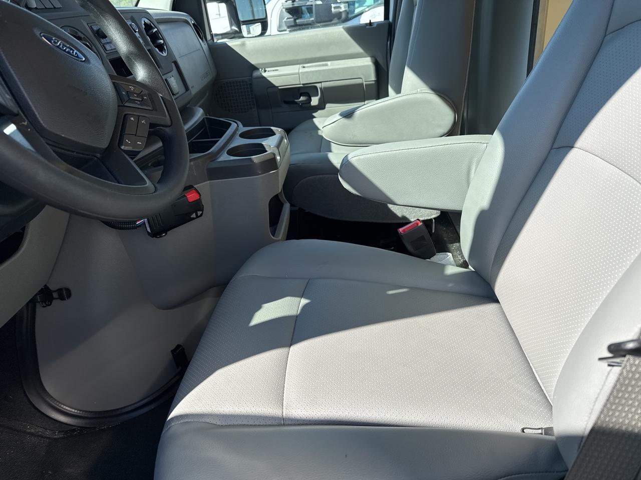 2025 Ford E-350SD Base Warrenton VA